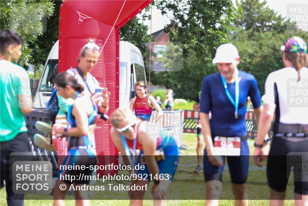 21.06.2026 - 29. Vierlanden-Triathlon Andreas Tolksdorf http://msf.ph/oto/9921463 21.06.2026 13:31:52 Ziel 163, 999, 1021 meine-sportfotos.de