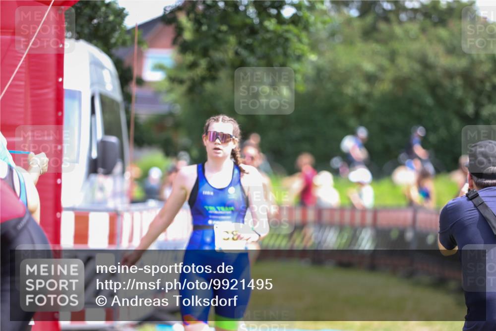 21.06.2026 - 29. Vierlanden-Triathlon Andreas Tolksdorf http://msf.ph/oto/9921495 21.06.2026 13:32:25 Ziel 769, 804, 900, 987, 1003, 1010 meine-sportfotos.de