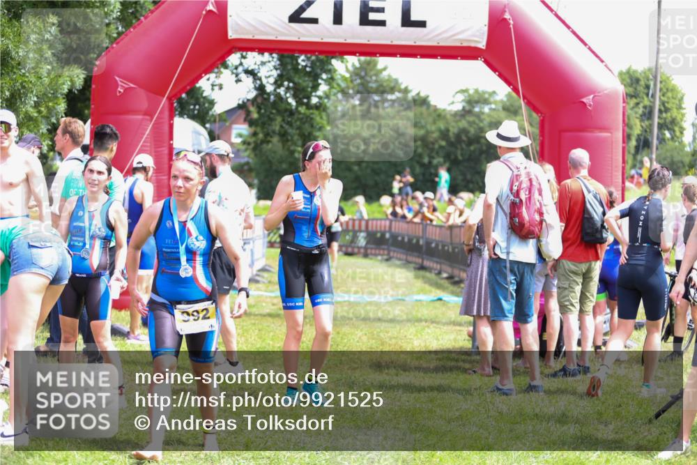 21.06.2026 - 29. Vierlanden-Triathlon Andreas Tolksdorf http://msf.ph/oto/9921525 21.06.2026 13:33:08 Ziel 172, 844, 872, 882, 897 meine-sportfotos.de