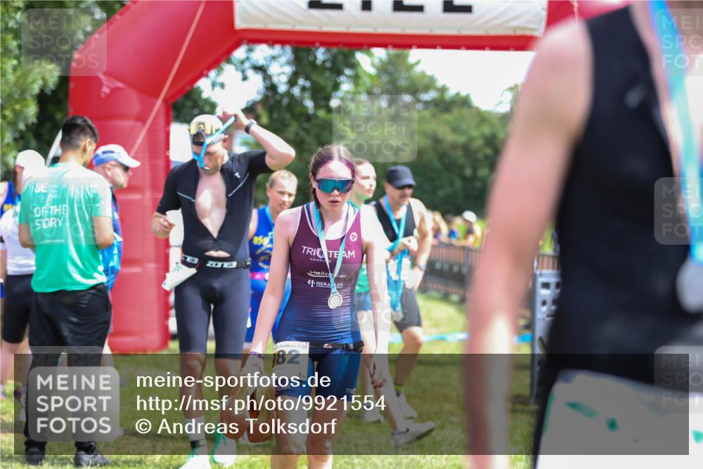 21.06.2026 - 29. Vierlanden-Triathlon Andreas Tolksdorf http://msf.ph/oto/9921554 21.06.2026 13:34:39 Ziel 171 meine-sportfotos.de