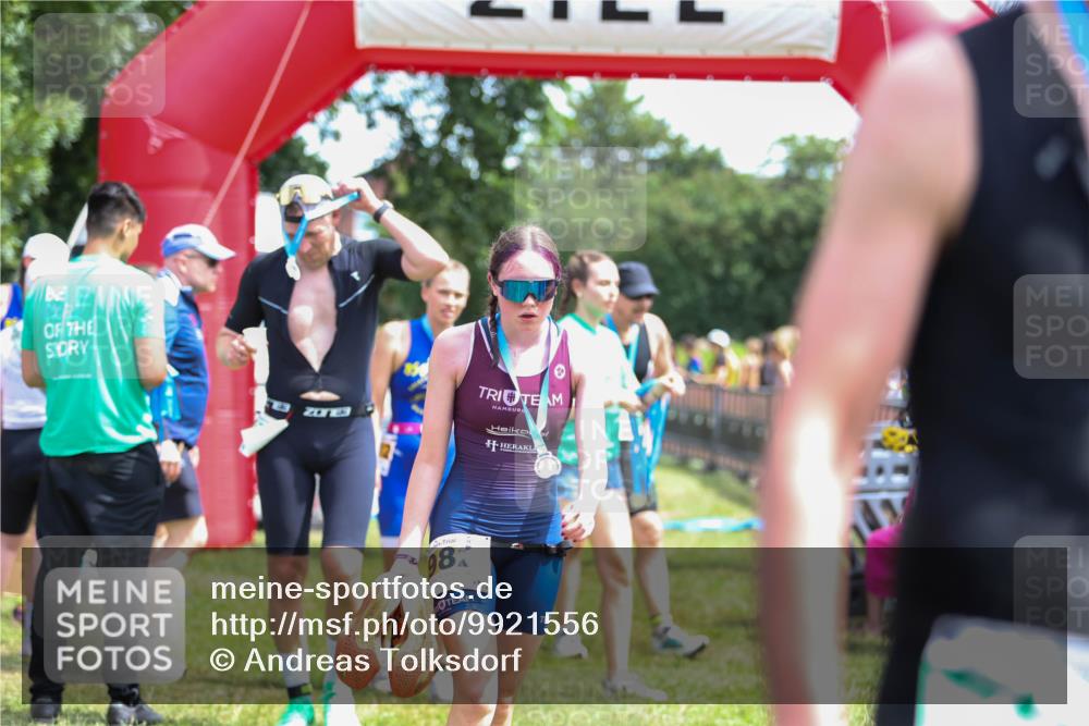 21.06.2026 - 29. Vierlanden-Triathlon Andreas Tolksdorf http://msf.ph/oto/9921556 21.06.2026 13:34:39 Ziel 171 meine-sportfotos.de