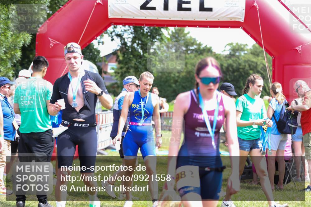21.06.2026 - 29. Vierlanden-Triathlon Andreas Tolksdorf http://msf.ph/oto/9921558 21.06.2026 13:34:40 Ziel 171 meine-sportfotos.de