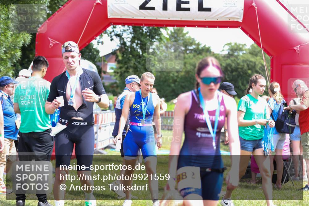 21.06.2026 - 29. Vierlanden-Triathlon Andreas Tolksdorf http://msf.ph/oto/9921559 21.06.2026 13:34:40 Ziel 171 meine-sportfotos.de