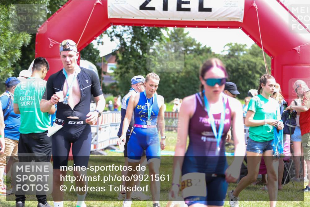 21.06.2026 - 29. Vierlanden-Triathlon Andreas Tolksdorf http://msf.ph/oto/9921561 21.06.2026 13:34:40 Ziel 171 meine-sportfotos.de
