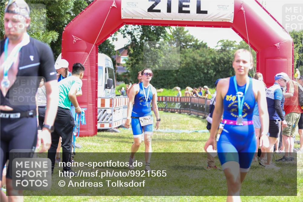 21.06.2026 - 29. Vierlanden-Triathlon Andreas Tolksdorf http://msf.ph/oto/9921565 21.06.2026 13:34:43 Ziel 171 meine-sportfotos.de