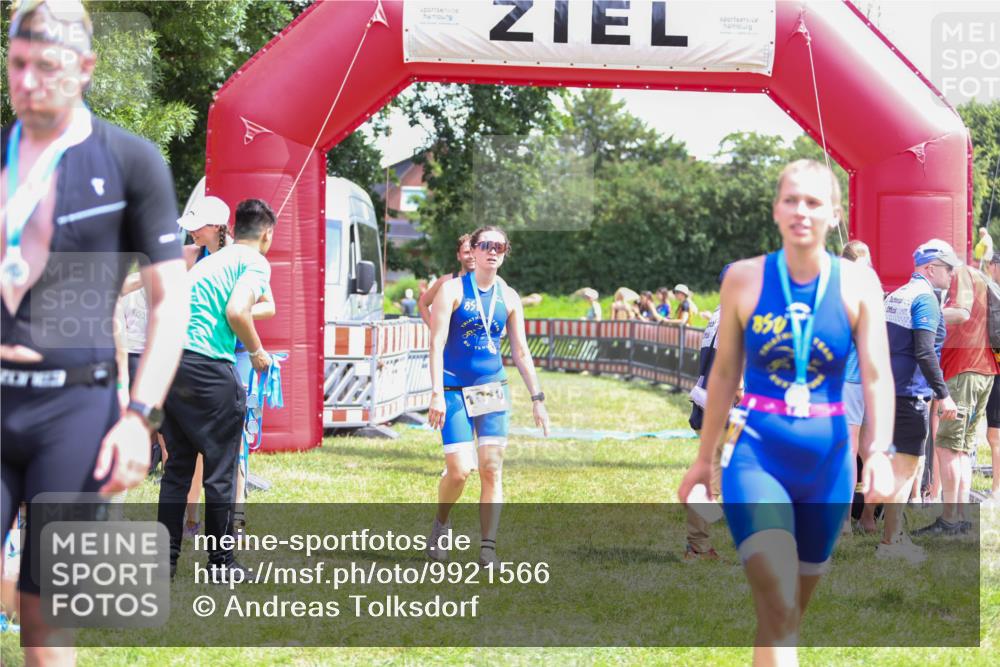 21.06.2026 - 29. Vierlanden-Triathlon Andreas Tolksdorf http://msf.ph/oto/9921566 21.06.2026 13:34:43 Ziel 171 meine-sportfotos.de