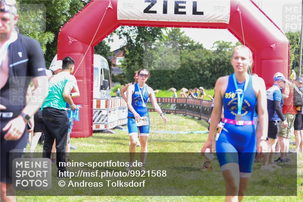 21.06.2026 - 29. Vierlanden-Triathlon Andreas Tolksdorf http://msf.ph/oto/9921568 21.06.2026 13:34:43 Ziel 171 meine-sportfotos.de