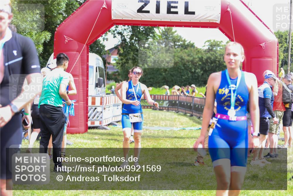 21.06.2026 - 29. Vierlanden-Triathlon Andreas Tolksdorf http://msf.ph/oto/9921569 21.06.2026 13:34:43 Ziel 171 meine-sportfotos.de