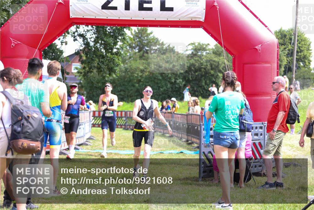 21.06.2026 - 29. Vierlanden-Triathlon Andreas Tolksdorf http://msf.ph/oto/9921608 21.06.2026 13:35:59 Ziel 153, 278, 687, 723 meine-sportfotos.de