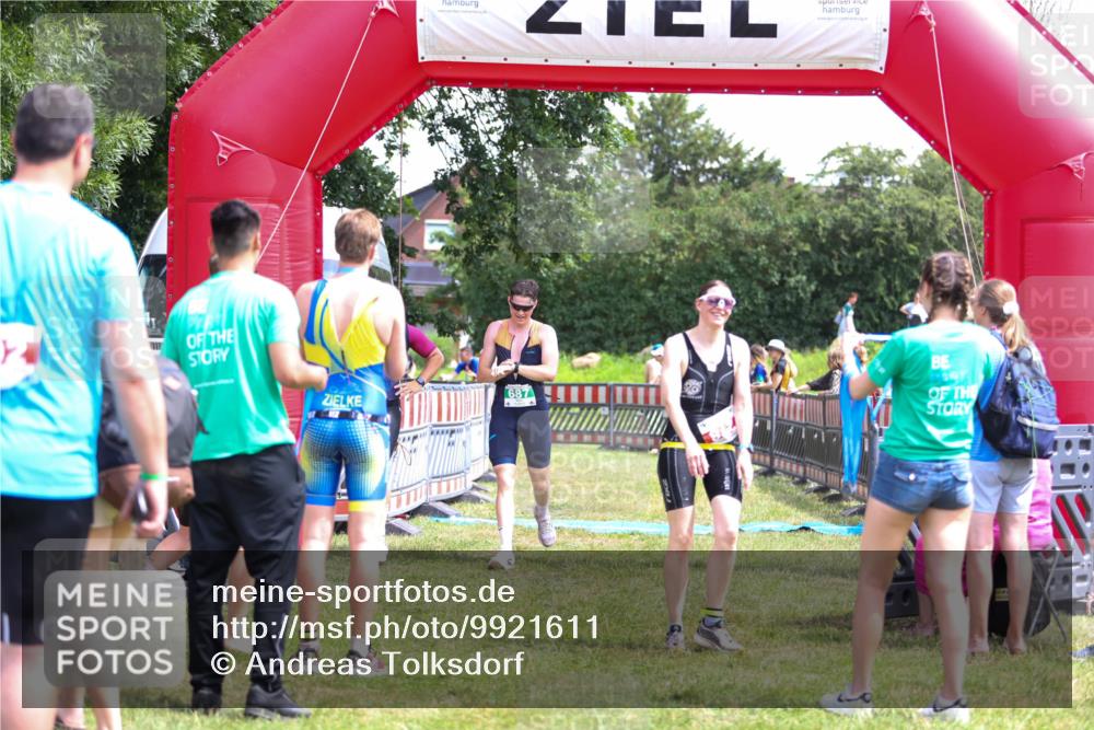 21.06.2026 - 29. Vierlanden-Triathlon Andreas Tolksdorf http://msf.ph/oto/9921611 21.06.2026 13:35:59 Ziel 153, 278, 687, 723 meine-sportfotos.de