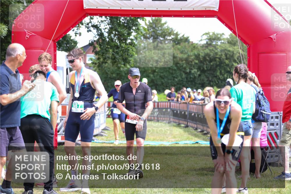 21.06.2026 - 29. Vierlanden-Triathlon Andreas Tolksdorf http://msf.ph/oto/9921618 21.06.2026 13:36:14 Ziel 5, 845 meine-sportfotos.de