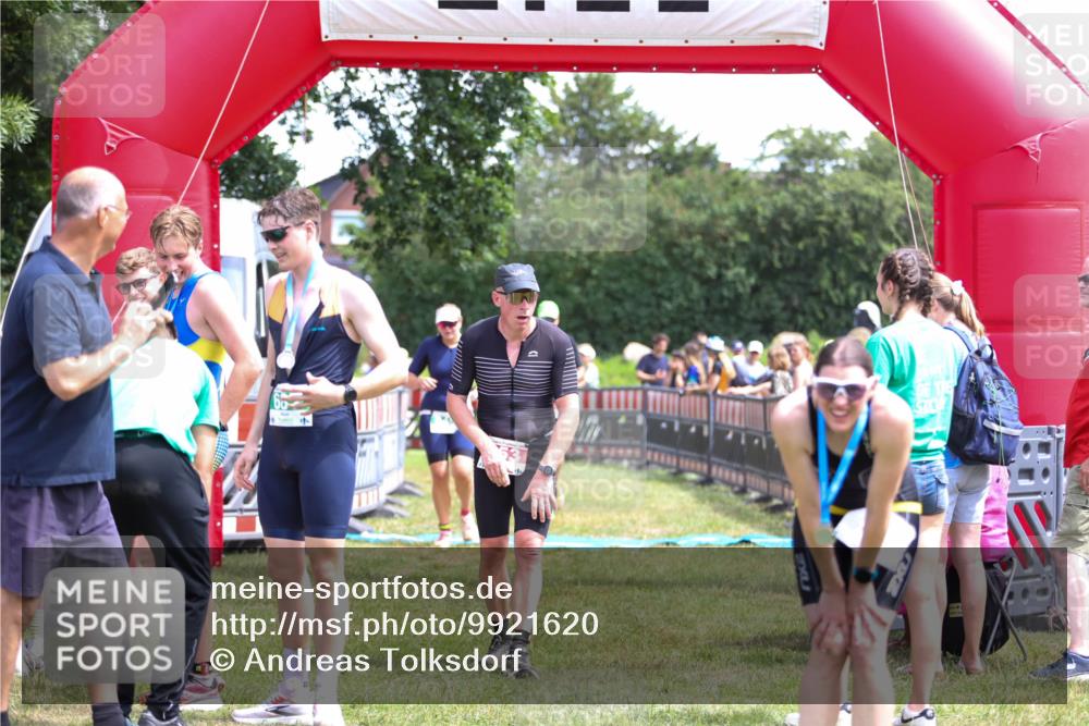 21.06.2026 - 29. Vierlanden-Triathlon Andreas Tolksdorf http://msf.ph/oto/9921620 21.06.2026 13:36:14 Ziel 5, 845 meine-sportfotos.de