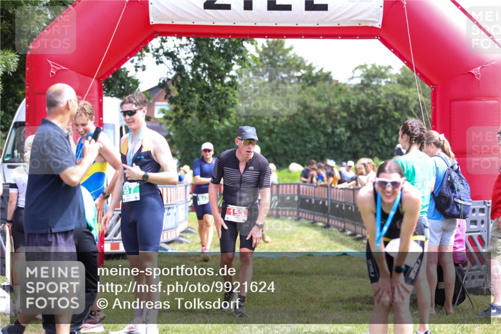 21.06.2026 - 29. Vierlanden-Triathlon Andreas Tolksdorf http://msf.ph/oto/9921624 21.06.2026 13:36:14 Ziel 5, 845 meine-sportfotos.de
