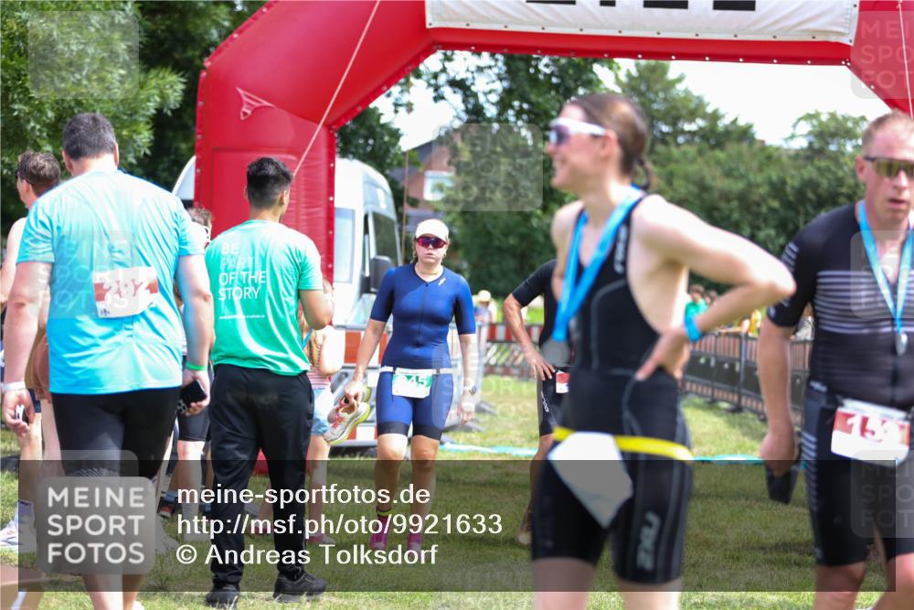 21.06.2026 - 29. Vierlanden-Triathlon Andreas Tolksdorf http://msf.ph/oto/9921633 21.06.2026 13:36:24 Ziel  meine-sportfotos.de