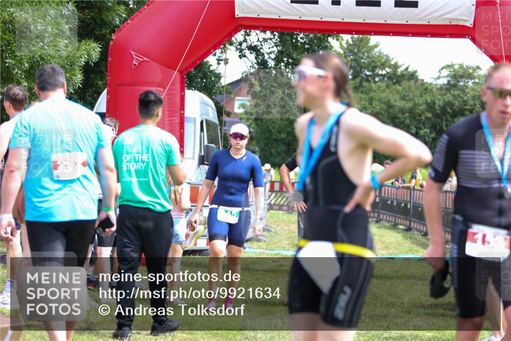 21.06.2026 - 29. Vierlanden-Triathlon Andreas Tolksdorf http://msf.ph/oto/9921634 21.06.2026 13:36:24 Ziel  meine-sportfotos.de