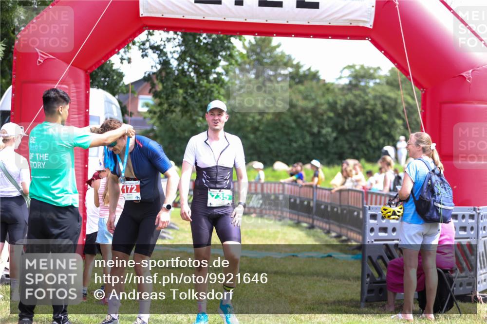 21.06.2026 - 29. Vierlanden-Triathlon Andreas Tolksdorf http://msf.ph/oto/9921646 21.06.2026 13:36:44 Ziel  meine-sportfotos.de