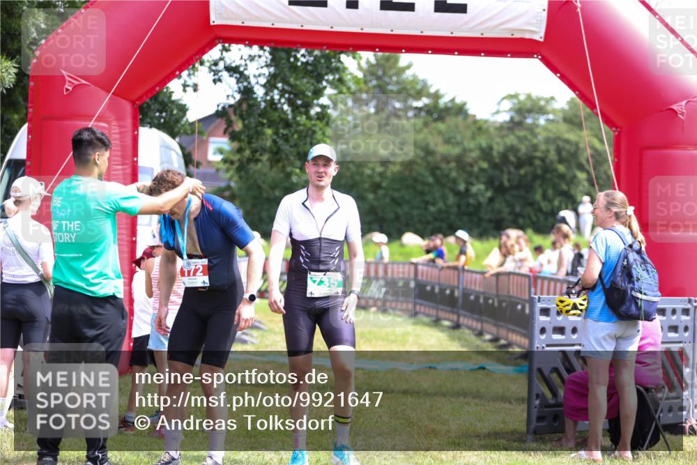 21.06.2026 - 29. Vierlanden-Triathlon Andreas Tolksdorf http://msf.ph/oto/9921647 21.06.2026 13:36:44 Ziel  meine-sportfotos.de
