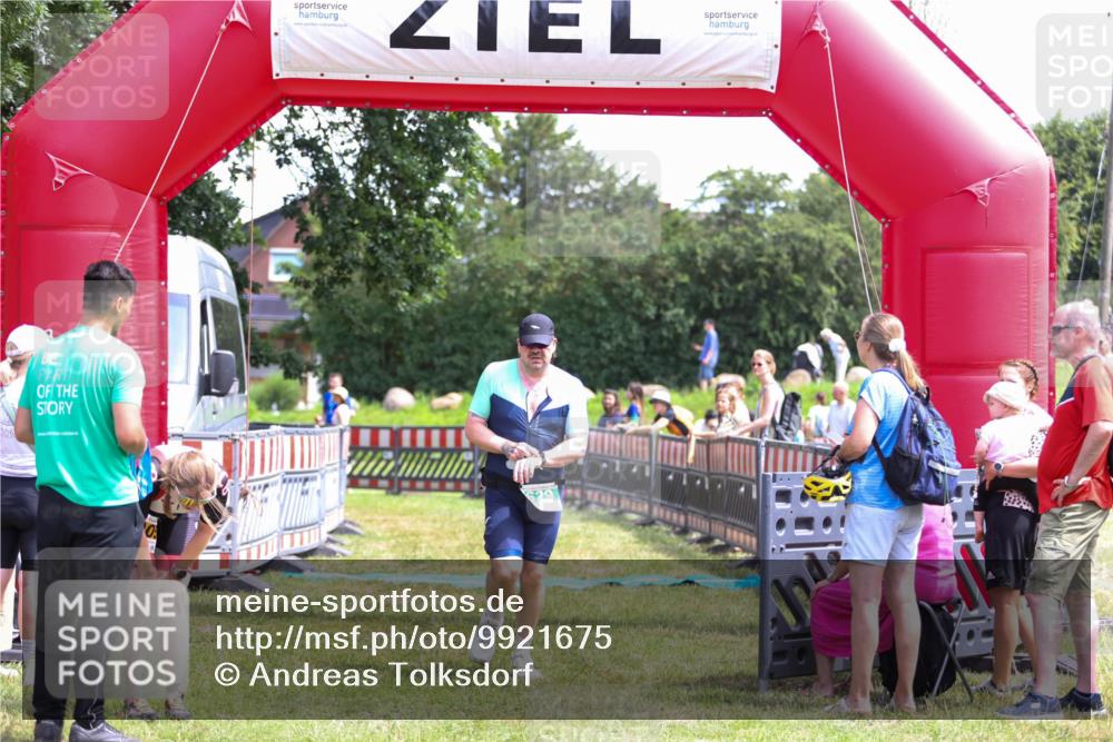 21.06.2026 - 29. Vierlanden-Triathlon Andreas Tolksdorf http://msf.ph/oto/9921675 21.06.2026 13:37:30 Ziel 629, 1002 meine-sportfotos.de