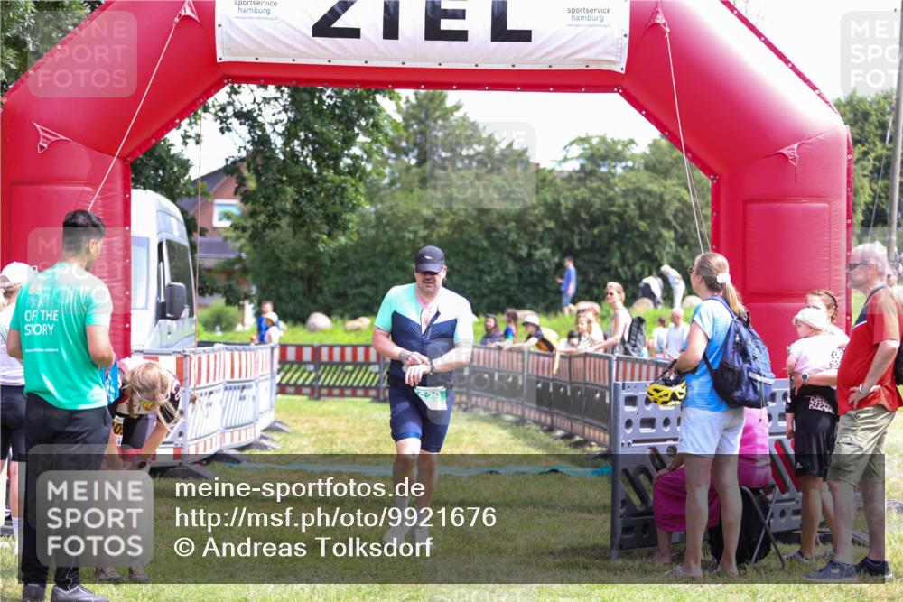 21.06.2026 - 29. Vierlanden-Triathlon Andreas Tolksdorf http://msf.ph/oto/9921676 21.06.2026 13:37:30 Ziel 629, 1002 meine-sportfotos.de