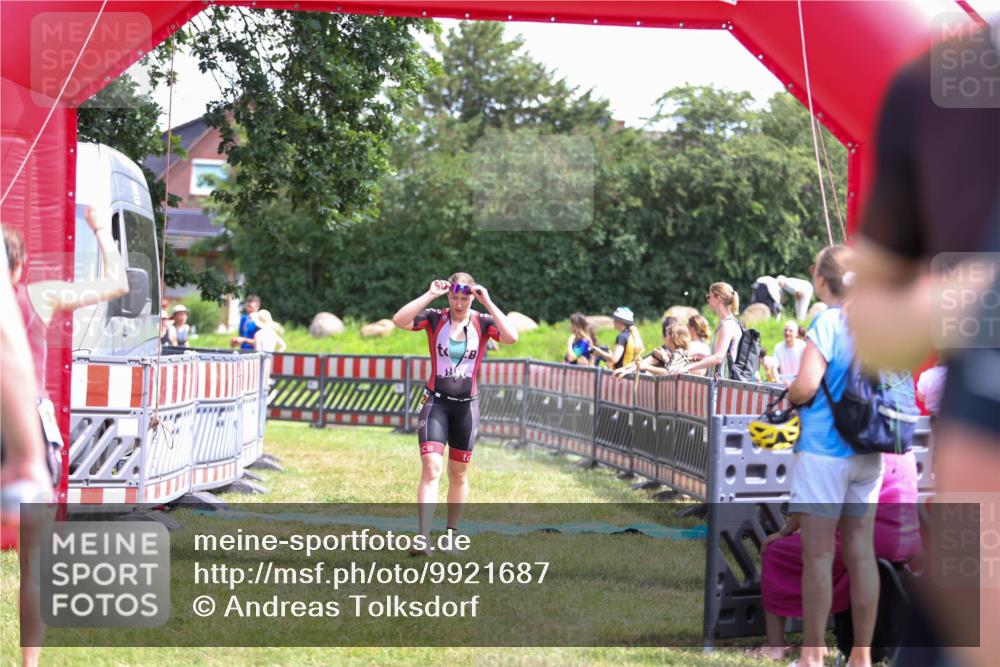 21.06.2026 - 29. Vierlanden-Triathlon Andreas Tolksdorf http://msf.ph/oto/9921687 21.06.2026 13:37:43 Ziel 846, 870, 1002 meine-sportfotos.de