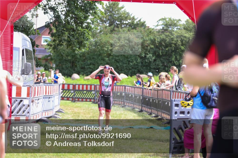 21.06.2026 - 29. Vierlanden-Triathlon Andreas Tolksdorf http://msf.ph/oto/9921690 21.06.2026 13:37:44 Ziel 846, 870, 1002 meine-sportfotos.de
