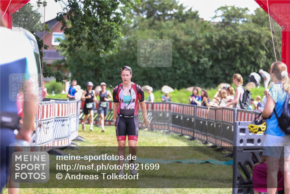 21.06.2026 - 29. Vierlanden-Triathlon Andreas Tolksdorf http://msf.ph/oto/9921699 21.06.2026 13:37:45 Ziel 846, 870, 1002 meine-sportfotos.de