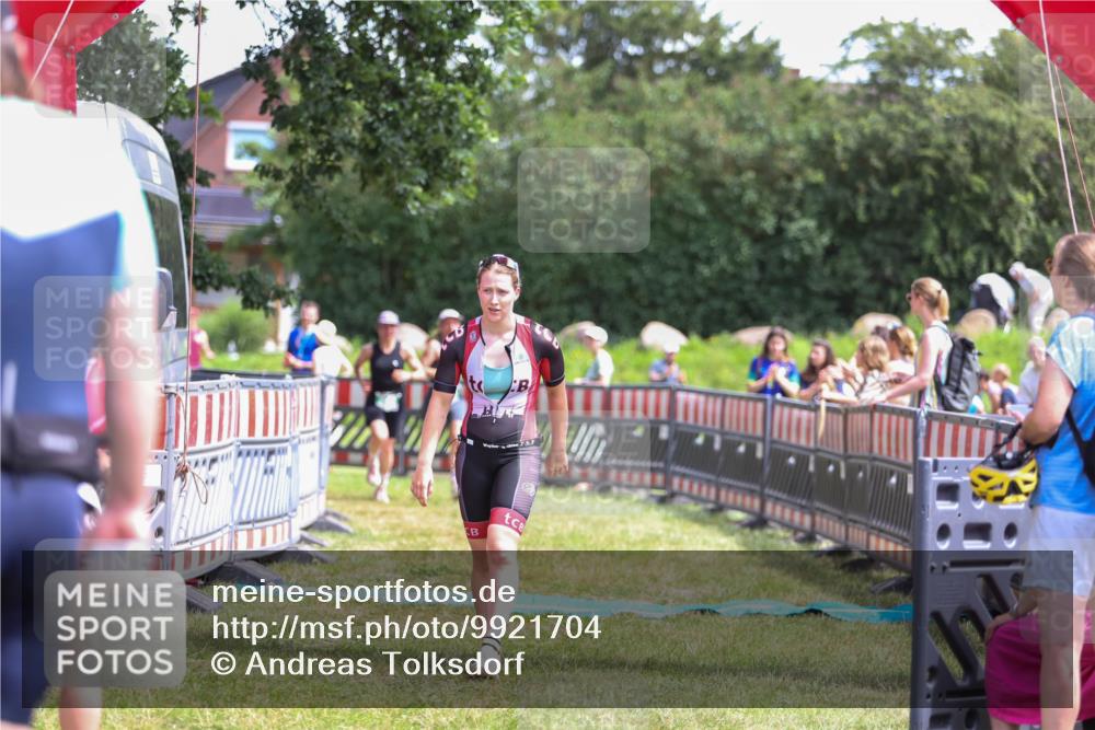 21.06.2026 - 29. Vierlanden-Triathlon Andreas Tolksdorf http://msf.ph/oto/9921704 21.06.2026 13:37:45 Ziel 846, 870, 1002 meine-sportfotos.de