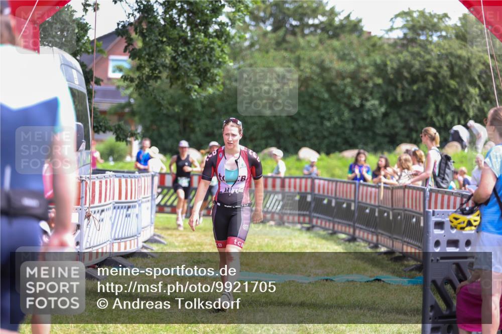 21.06.2026 - 29. Vierlanden-Triathlon Andreas Tolksdorf http://msf.ph/oto/9921705 21.06.2026 13:37:45 Ziel 846, 870, 1002 meine-sportfotos.de