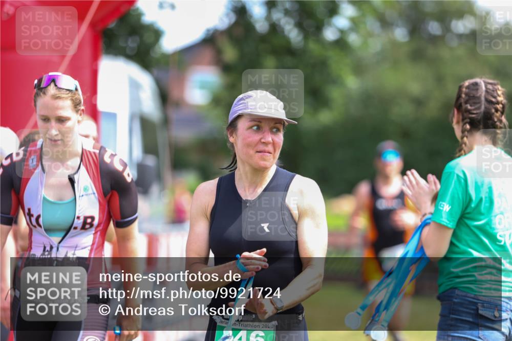 21.06.2026 - 29. Vierlanden-Triathlon Andreas Tolksdorf http://msf.ph/oto/9921724 21.06.2026 13:37:59 Ziel 720, 863, 997 meine-sportfotos.de