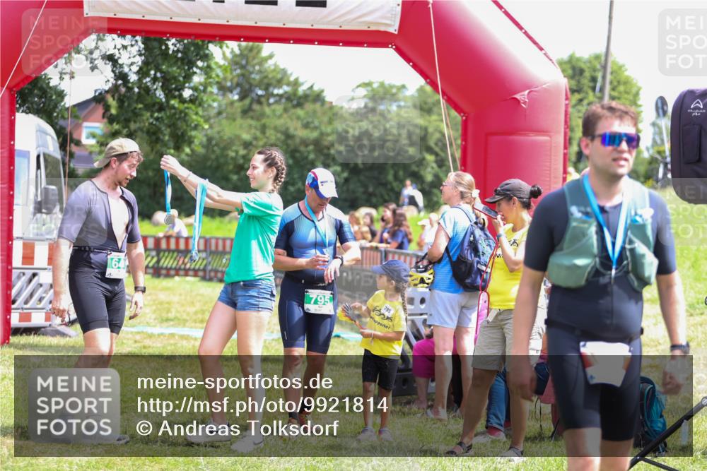 21.06.2026 - 29. Vierlanden-Triathlon Andreas Tolksdorf http://msf.ph/oto/9921814 21.06.2026 13:39:06 Ziel  meine-sportfotos.de
