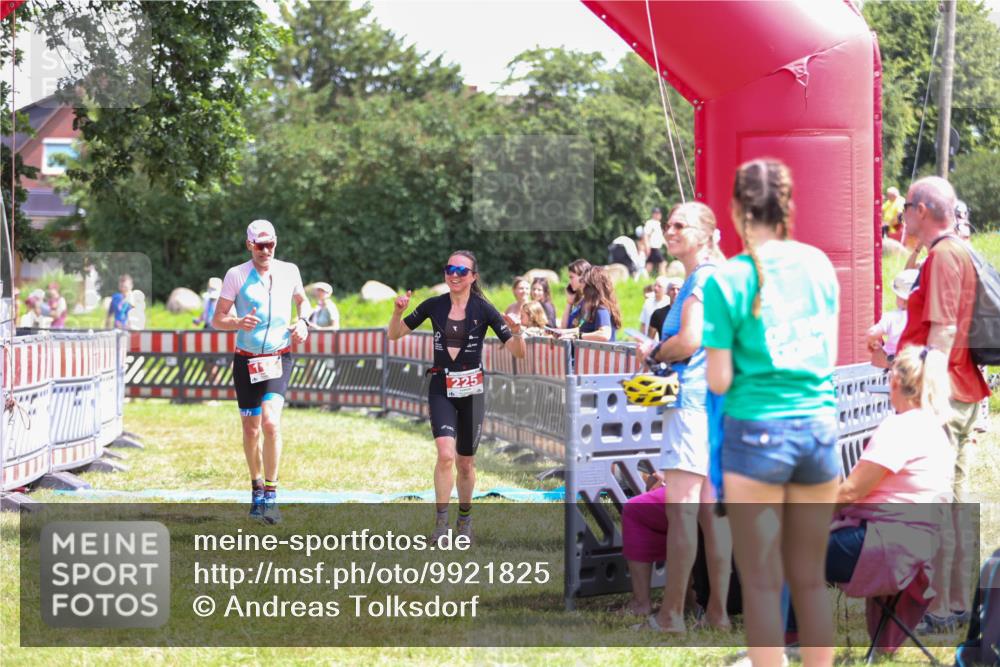 21.06.2026 - 29. Vierlanden-Triathlon Andreas Tolksdorf http://msf.ph/oto/9921825 21.06.2026 13:39:29 Ziel 115, 225 meine-sportfotos.de