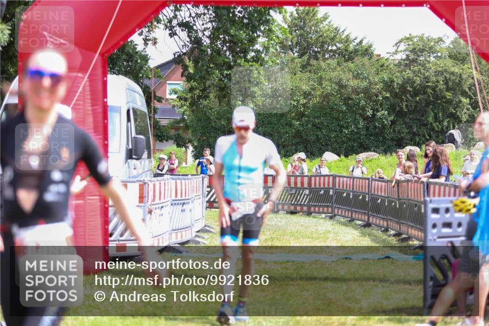21.06.2026 - 29. Vierlanden-Triathlon Andreas Tolksdorf http://msf.ph/oto/9921836 21.06.2026 13:39:33 Ziel 115, 225 meine-sportfotos.de