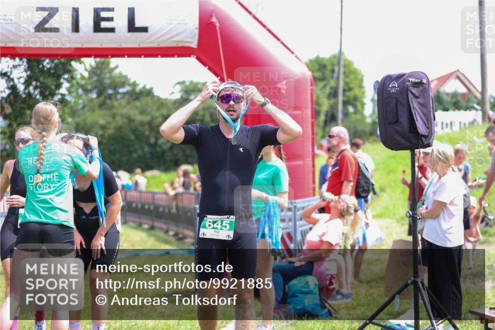 21.06.2026 - 29. Vierlanden-Triathlon Andreas Tolksdorf http://msf.ph/oto/9921885 21.06.2026 13:40:43 Ziel 267, 879 meine-sportfotos.de