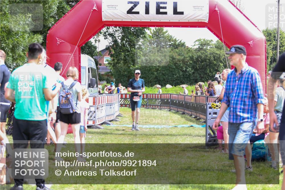 21.06.2026 - 29. Vierlanden-Triathlon Andreas Tolksdorf http://msf.ph/oto/9921894 21.06.2026 13:41:05 Ziel 104, 761 meine-sportfotos.de