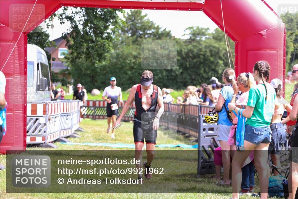 21.06.2026 - 29. Vierlanden-Triathlon Andreas Tolksdorf http://msf.ph/oto/9921962 21.06.2026 13:41:57 Ziel 33, 124 meine-sportfotos.de