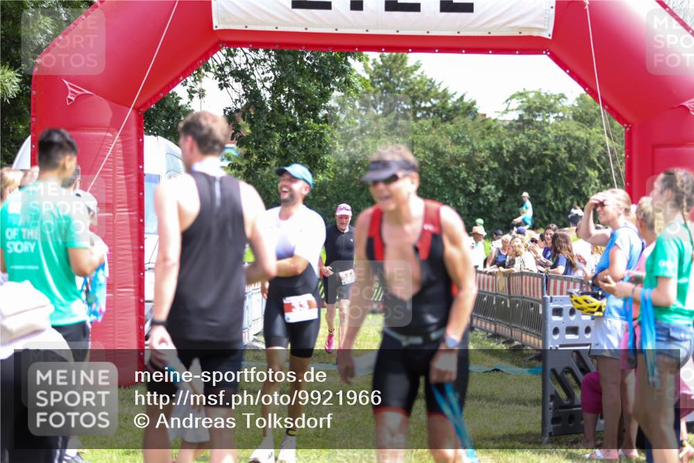 21.06.2026 - 29. Vierlanden-Triathlon Andreas Tolksdorf http://msf.ph/oto/9921966 21.06.2026 13:42:01 Ziel 33, 124 meine-sportfotos.de