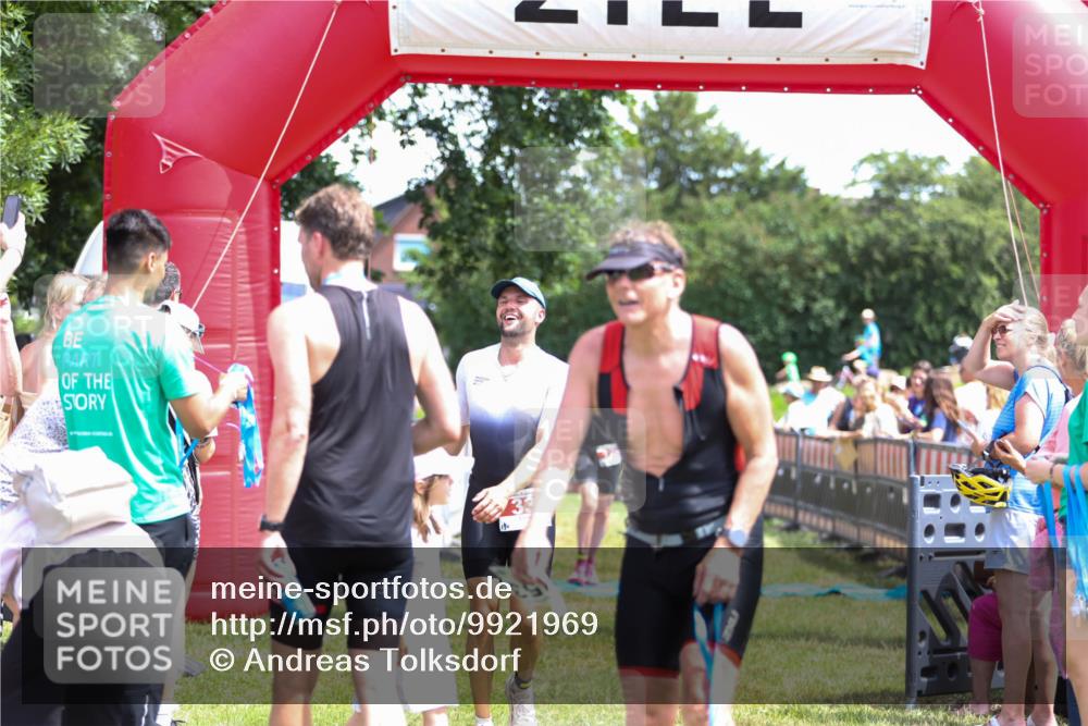 21.06.2026 - 29. Vierlanden-Triathlon Andreas Tolksdorf http://msf.ph/oto/9921969 21.06.2026 13:42:01 Ziel 33, 124 meine-sportfotos.de
