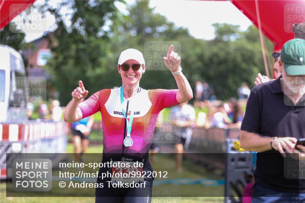 21.06.2026 - 29. Vierlanden-Triathlon Andreas Tolksdorf http://msf.ph/oto/9922012 21.06.2026 13:43:08 Ziel 284 meine-sportfotos.de