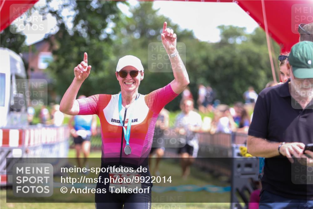 21.06.2026 - 29. Vierlanden-Triathlon Andreas Tolksdorf http://msf.ph/oto/9922014 21.06.2026 13:43:08 Ziel 284 meine-sportfotos.de