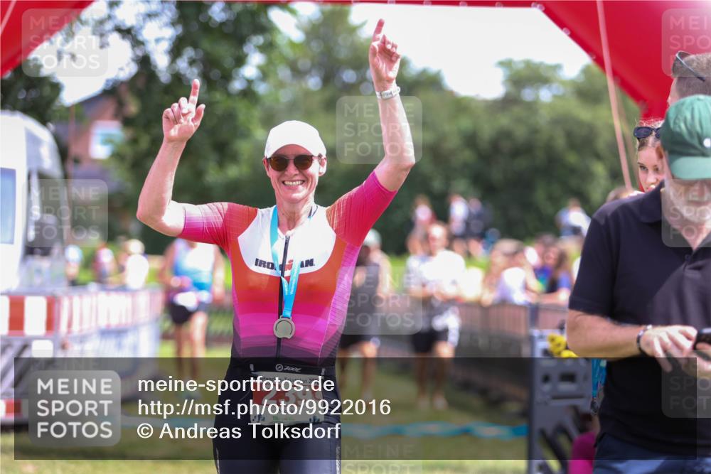 21.06.2026 - 29. Vierlanden-Triathlon Andreas Tolksdorf http://msf.ph/oto/9922016 21.06.2026 13:43:09 Ziel 284 meine-sportfotos.de