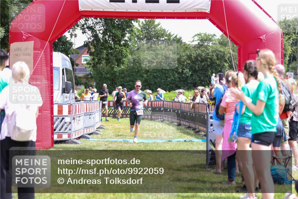 21.06.2026 - 29. Vierlanden-Triathlon Andreas Tolksdorf http://msf.ph/oto/9922059 21.06.2026 13:43:59 Ziel 113, 167, 291, 788 meine-sportfotos.de