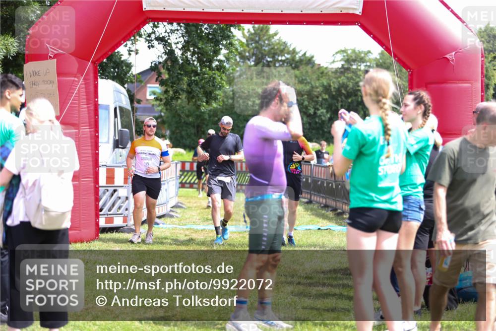 21.06.2026 - 29. Vierlanden-Triathlon Andreas Tolksdorf http://msf.ph/oto/9922072 21.06.2026 13:44:05 Ziel 113, 291, 788 meine-sportfotos.de