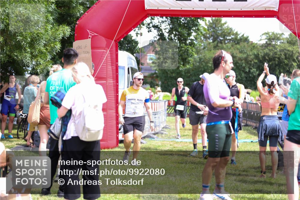 21.06.2026 - 29. Vierlanden-Triathlon Andreas Tolksdorf http://msf.ph/oto/9922080 21.06.2026 13:44:07 Ziel 113, 291, 788 meine-sportfotos.de