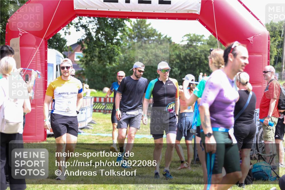 21.06.2026 - 29. Vierlanden-Triathlon Andreas Tolksdorf http://msf.ph/oto/9922086 21.06.2026 13:44:09 Ziel 113, 291, 788 meine-sportfotos.de