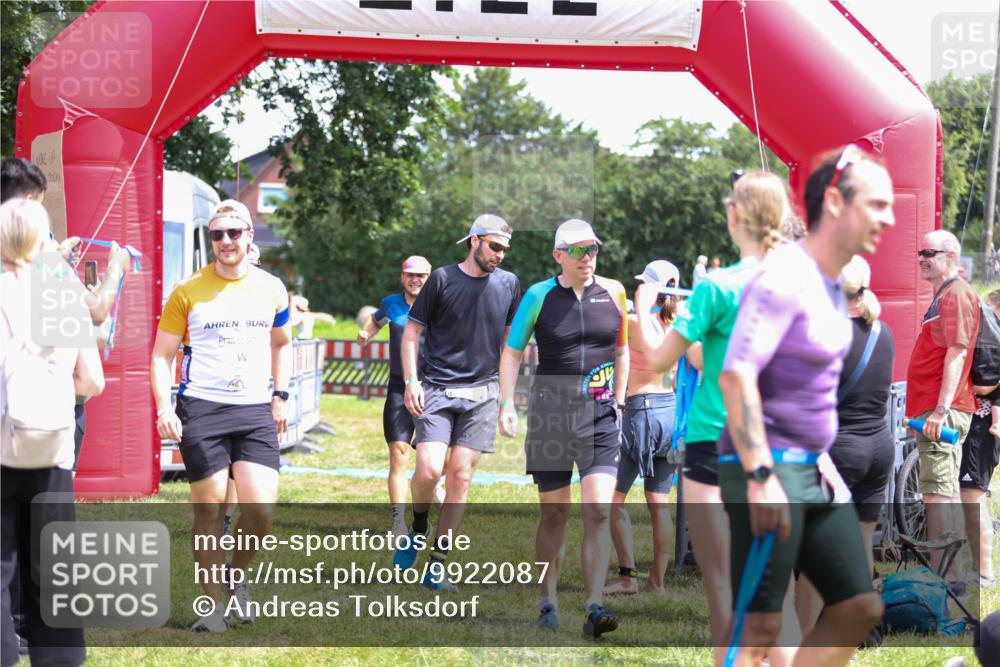 21.06.2026 - 29. Vierlanden-Triathlon Andreas Tolksdorf http://msf.ph/oto/9922087 21.06.2026 13:44:10 Ziel 113, 291, 788 meine-sportfotos.de