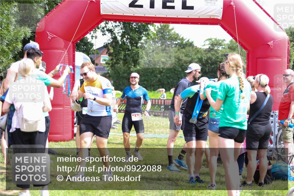 21.06.2026 - 29. Vierlanden-Triathlon Andreas Tolksdorf http://msf.ph/oto/9922088 21.06.2026 13:44:10 Ziel 113, 291, 788 meine-sportfotos.de