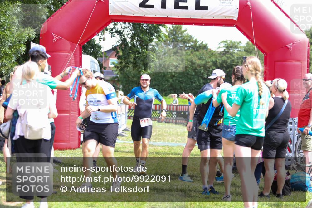 21.06.2026 - 29. Vierlanden-Triathlon Andreas Tolksdorf http://msf.ph/oto/9922091 21.06.2026 13:44:11 Ziel 113, 788 meine-sportfotos.de