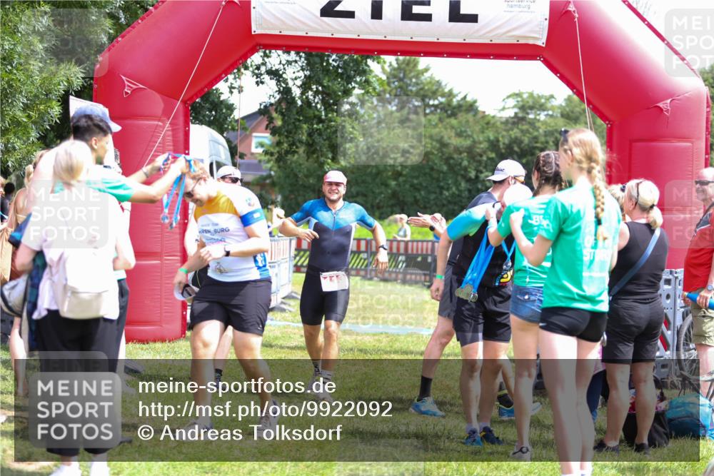 21.06.2026 - 29. Vierlanden-Triathlon Andreas Tolksdorf http://msf.ph/oto/9922092 21.06.2026 13:44:11 Ziel 113, 788 meine-sportfotos.de