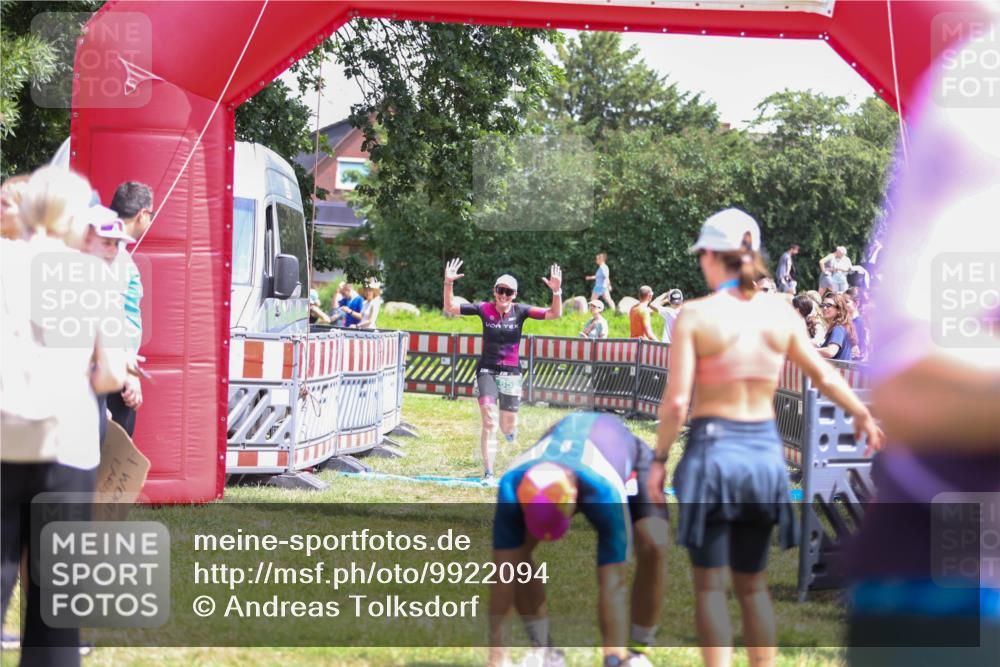 21.06.2026 - 29. Vierlanden-Triathlon Andreas Tolksdorf http://msf.ph/oto/9922094 21.06.2026 13:44:29 Ziel 859 meine-sportfotos.de