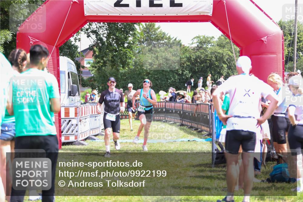 21.06.2026 - 29. Vierlanden-Triathlon Andreas Tolksdorf http://msf.ph/oto/9922199 21.06.2026 13:47:35 Ziel 669, 833, 1065 meine-sportfotos.de